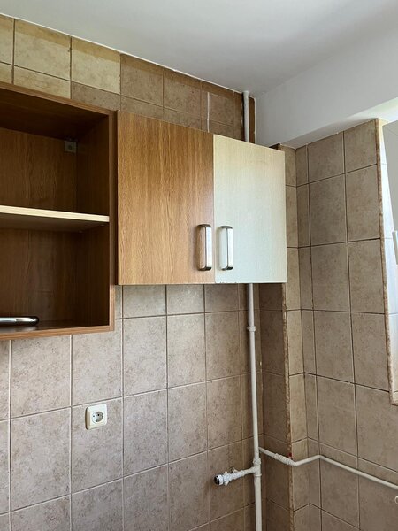 Titan, Diham,